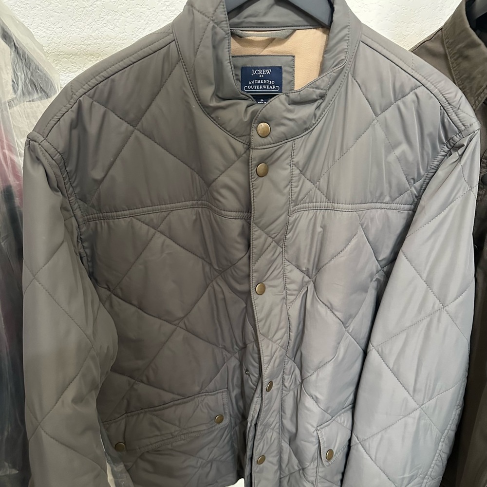 J. Crew Men's Quilted Gray Puffer Jacket